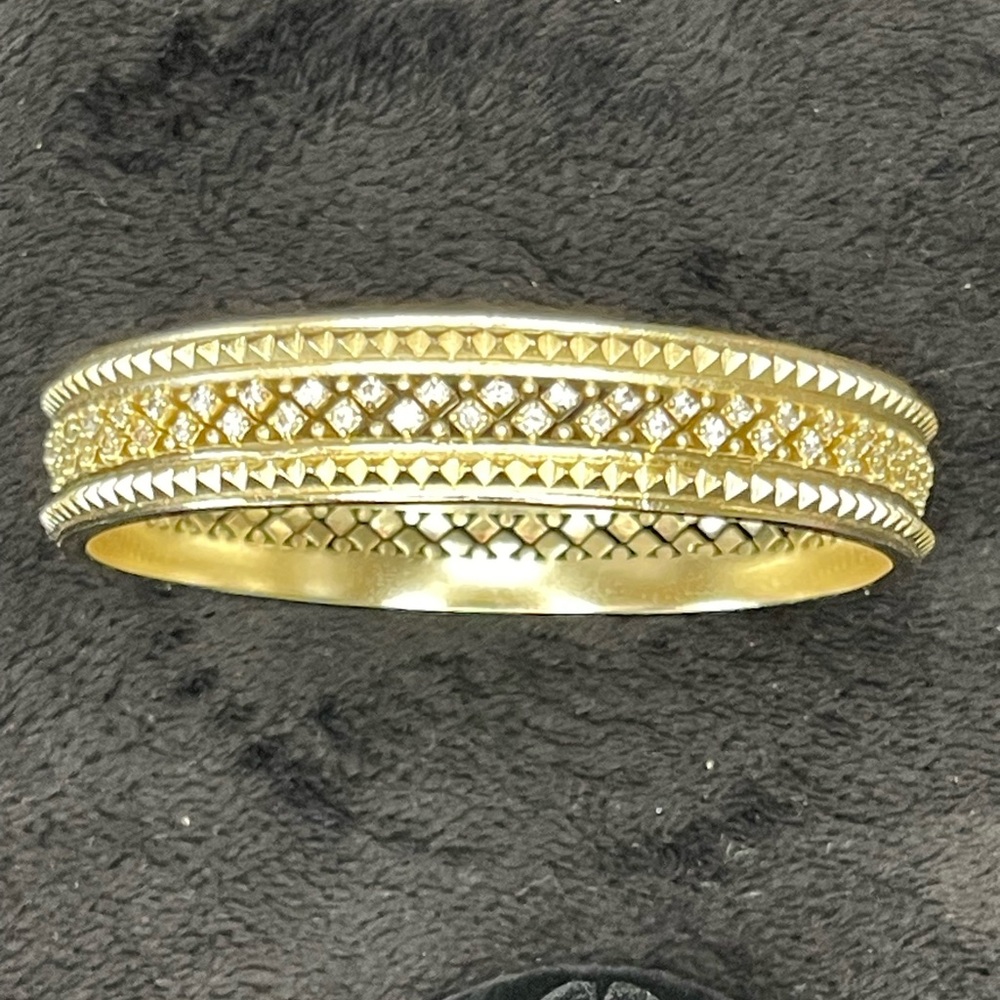 NWOT Kendra Scott gold and crystal bangle bracelets. Dust bag included.